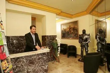 Rheinmetropole Hotel Düsseldorf 3*,